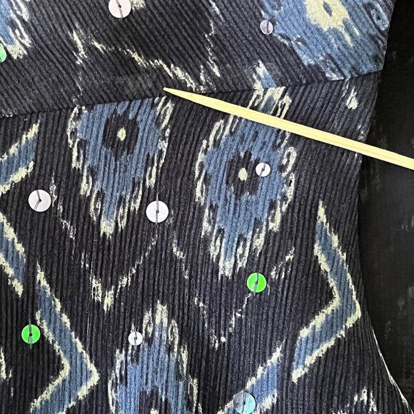 Laura Ashley Women's Tunic Top Size M Blue‎ 100% Silk Sequin Embellished Blouse - Picture 8 of 8